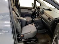 Begagnad Renault Kangoo 131 HK (96 kW) 2023 Grå Minibuss