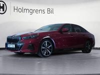 Begagnad BMW 550e M Sport 313 HK (230 kW) 2023 Röd Sedan