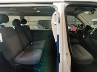 begagnad VW Caravelle 2.0 TDI 9-sits 102hk Nybes 1-Ägare