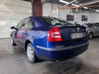 begagnad Skoda Octavia 1.6 MPI Sedan Låg Mil NyBesiktigad PDC (102hk)