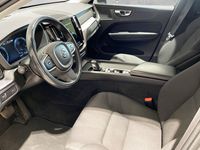 begagnad Volvo XC60 B4 AWD Diesel Momentum Advanced SE 2021, SUV