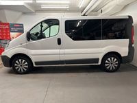 begagnad Renault Trafic Kombi 2.9t 2.0 dCi 9-sits Drag, Nyservad, Nybesiktad