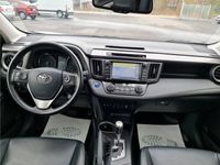 begagnad Toyota RAV4 Hybrid E-Four 2.5 i AWD Executive Fjärrst Värmar 2016, SUV