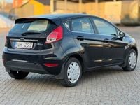 Begagnad Ford Fiesta Trend 82 HK (60 kW) 2013 Röd Halvkombi