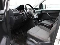 Begagnad VW Caddy 75 HK (55 kW) 2017 Vit Minibuss