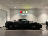 Begagnad Ferrari 458 570 HK (419 kW) 2013 Svart Cab