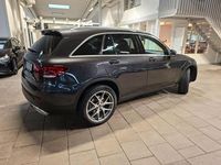 Begagnad Mercedes GLC300e AMG line 306 HK (225 kW) 2022 Grå (grafit grå metallic) SUV