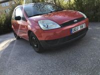 begagnad Ford Fiesta 3-dörrar 1.3 Euro 4 ny bes ny servat