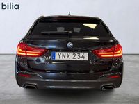 begagnad BMW 530 i xDrive Touring M Sport H-up Värmare Skinn Pano HK 2018, Kombi