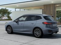 begagnad BMW 220 Active Tourer 225 e xDrive M Sport Innovation DA H K Drag Aktiva St 2024, Minibuss