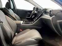 Begagnad Mercedes C300 313 HK (230 kW) 2023 Svart Kombi