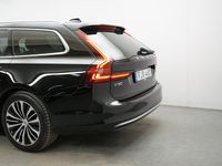 Begagnad Volvo V90 Core 253 HK (186 kW) 2022 Svart Kombi