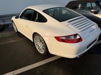 Begagnad Porsche 997 325 HK (239 kW) 2007 Vit Sportkupé