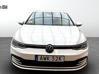 begagnad VW Golf VIII Life 1,0 TSI 110hk Manuell