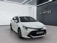 Begagnad Toyota Corolla Style 184 HK (135 kW) 2021 Vit Kombi