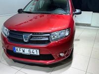 Begagnad Dacia Sandero 90 HK (66 kW) 2013 Röd Halvkombi