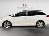 Begagnad Toyota Auris Touring Sports Edition 132 HK (97 kW) 2014 Vit Kombi