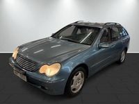 Begagnad Mercedes C180 Elegance 143 HK (105 kW) 2003 Blå