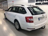 begagnad Skoda Octavia 1.6 Tdi 115 Hk Automat Kombi Ambition