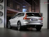 Begagnad Volvo V60 CC 190 HK (139 kW) 2019 Silver Kombi