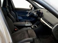 Begagnad BMW iX1 M Sport 230 kW (313 HK) 2025 Vit SUV