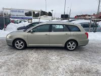 begagnad Toyota Avensis Kombi 2.4 D-4 VVT-i