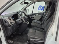 Begagnad Renault Trafic 121 HK (88 kW) 2018 Vit Minibuss