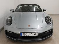 Begagnad Porsche 911 Carrera S Cabriolet Chrono 450 HK (330 kW) 2019 Flerfärgad Cab