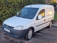 Begagnad Opel Combo 94 HK (69 kW) 2009 Van