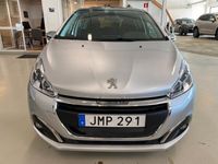 begagnad Peugeot 208 Style PT Manuell 2017, Halvkombi