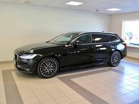Begagnad Volvo V90 Momentum 190 HK (139 kW) 2020 Svart Kombi