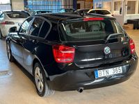 begagnad BMW 116 i Sport line Euro 6 2014, Halvkombi