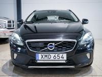 Begagnad Volvo V40 Ocean Race 150 HK (110 kW) 2015 Svart Halvkombi
