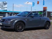 Begagnad Audi TT Roadster 225 HK (165 kW) 2000 Mörkgrå (grå) Cab
