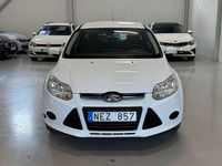 Begagnad Ford Focus Trend 120 HK (88 kW) 2012 Vit Kombi