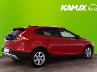 Begagnad Volvo V40 CC Momentum 150 HK (110 kW) 2015 Röd Kombi