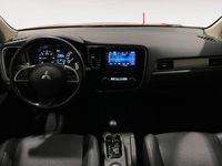 Begagnad Mitsubishi Outlander 150 HK (110 kW) 2014 Röd SUV