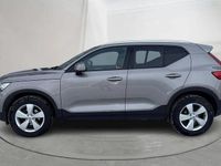 Begagnad Volvo XC40 Momentum 163 HK (119 kW) 2022 Grå SUV