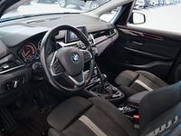 begagnad BMW 220 Active Tourer i Sport Line (192hk)