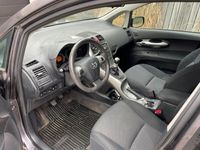 begagnad Toyota Auris 5-dörrar 1.4 D-4D Euro 5