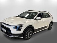 Begagnad Kia Niro 105 HK (77 kW) 2022 /ud/ clear white SUV