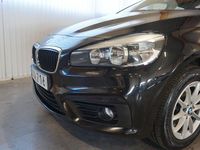 Begagnad BMW 218 Active Tourer Advantage 136 HK (100 kW) 2015 Svart Minibuss