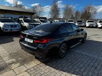 begagnad BMW 530 e xDRIVE M-SPORT LÄDER COCKPIT PERFORMANCE *SE UTR*