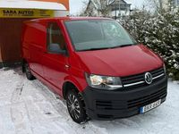 Begagnad VW T6 102 HK (75 kW) 2016 Röd Van