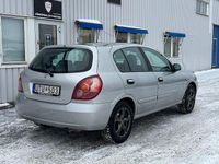 Begagnad Nissan Almera 116 HK (85 kW) 2004 Silver Halvkombi
