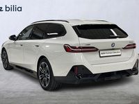 Begagnad BMW 530 M Sport 299 HK (219 kW) 2025 Alpinvit Kombi