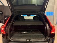 Begagnad Volvo XC60 R-Design 253 HK (186 kW) 2020 Svart SUV