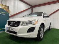 Begagnad Volvo XC60 R-Design 163 HK (119 kW) 2013 Vit SUV