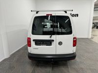 begagnad VW Caddy Maxi 2.0 TDI BlueMotion Värmare Drag 2017, Transportbil