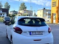 begagnad Peugeot 208 Diesel 5-dörrar 100hk Lågmil